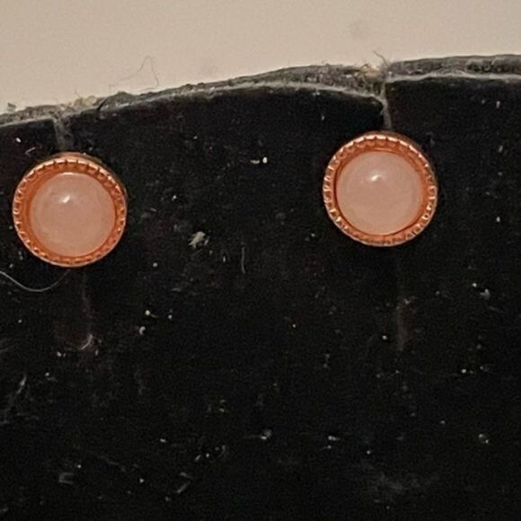 0.5”‎ hypoallergenic rose gold tone peach moonstone stud earrings - Picture 1 of 8